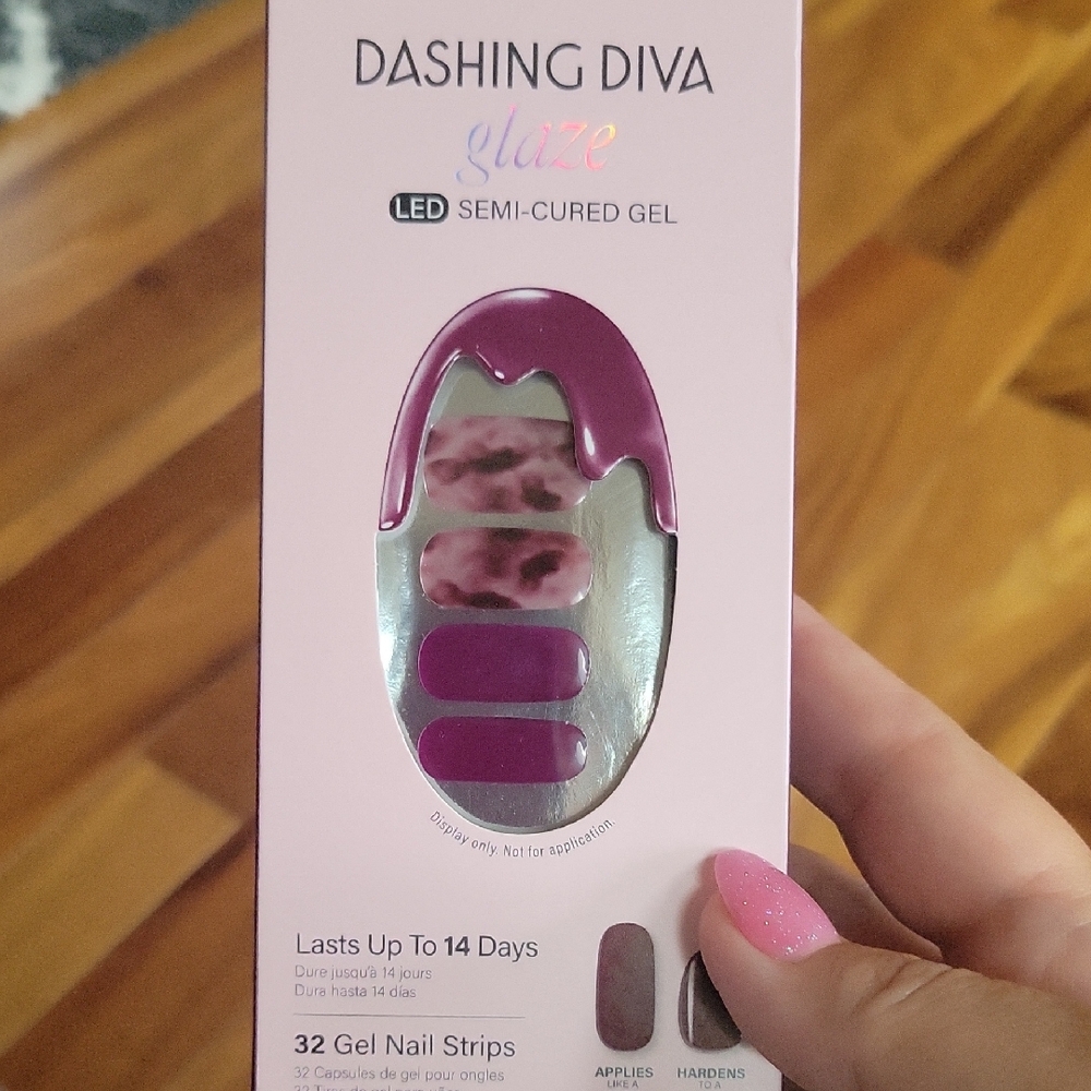 Dashing Diva Glaze LED Semi-Cured Gel Press-On Nails - Purple